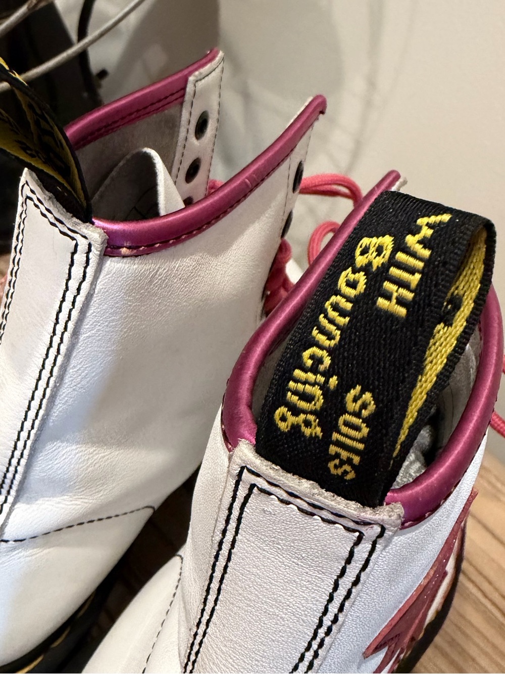 Dr. Martens Stella White Magenta Electric 8 Eye Metallic Star Combat Boots 9 - Picture 16 of 16
